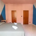 Casa Base Μπάρι