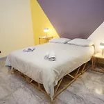 Casa Base Μπάρι
